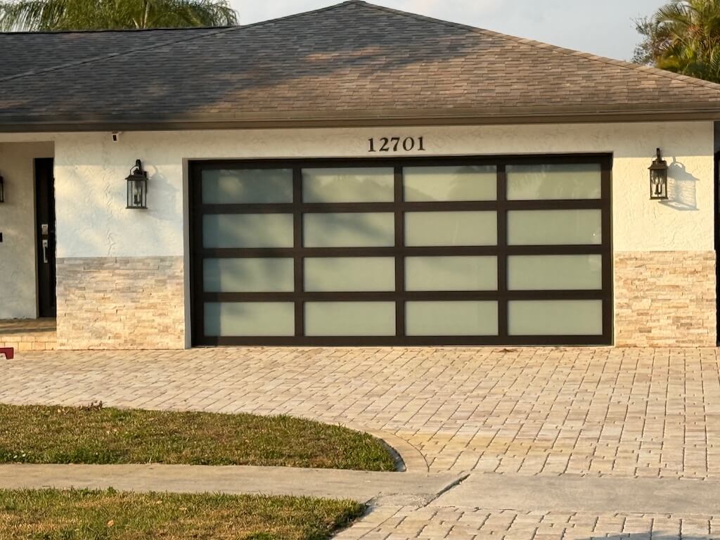 wind resistant garage doors features